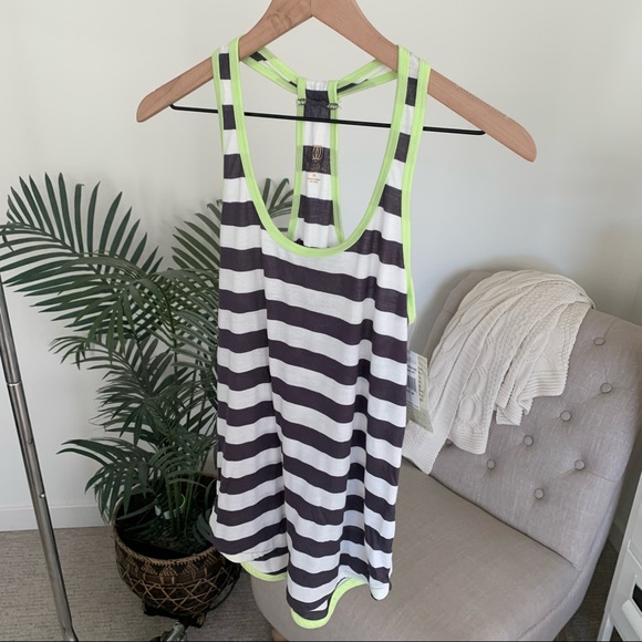 NWT Balance Collection Charcoal + White Striped Racerback Yoga Tank Top Medium - Picture 4 of 11